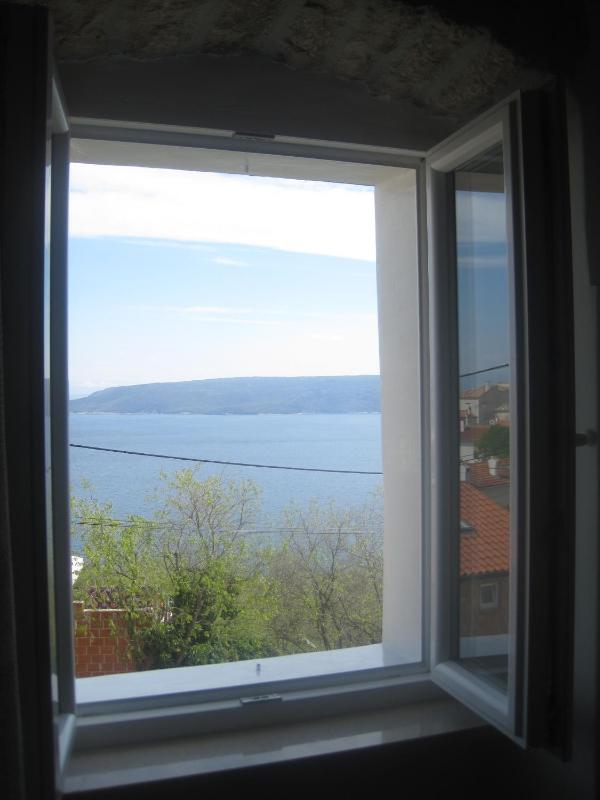Studio Apartment with Sea View image 4