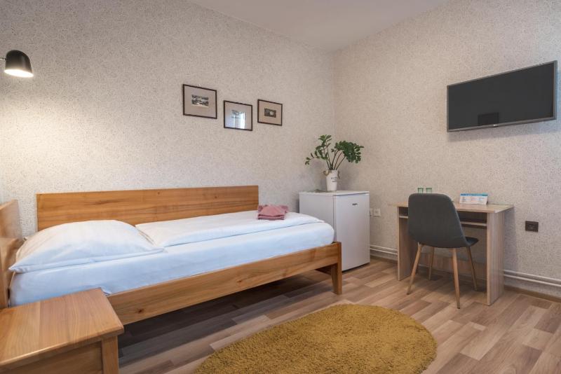 Single Room image 4