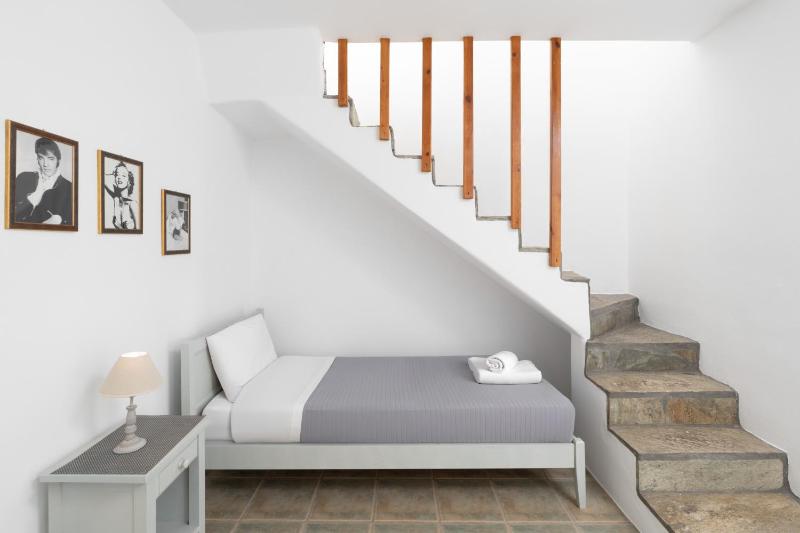 Acres Sunset Residence - image 3