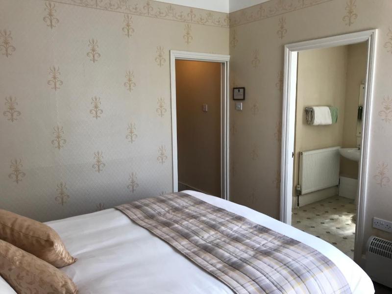 Chapel House - image 35