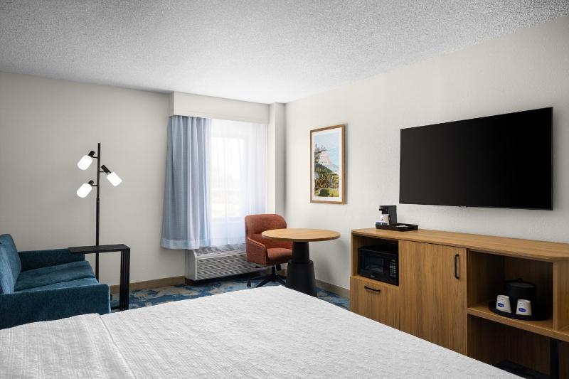 King Room image 4