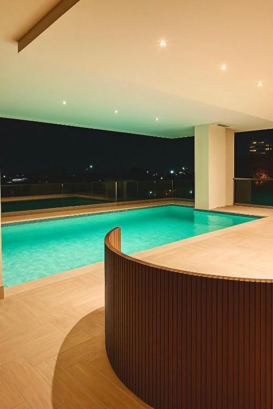 Apto céntrico con piscina gym y una hermosa vista a la ciudad - image 6