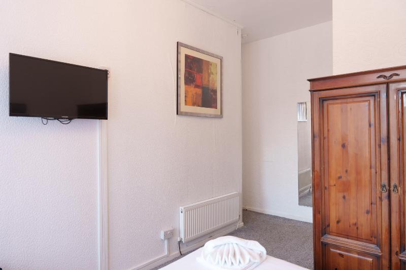Double Room image 4