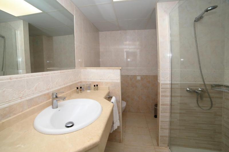 Hotel Apartamentos Pyr Fuengirola - image 22