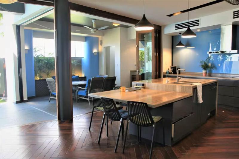 Minh' Villa With 5 Bedrooms and Private Pool - image 9