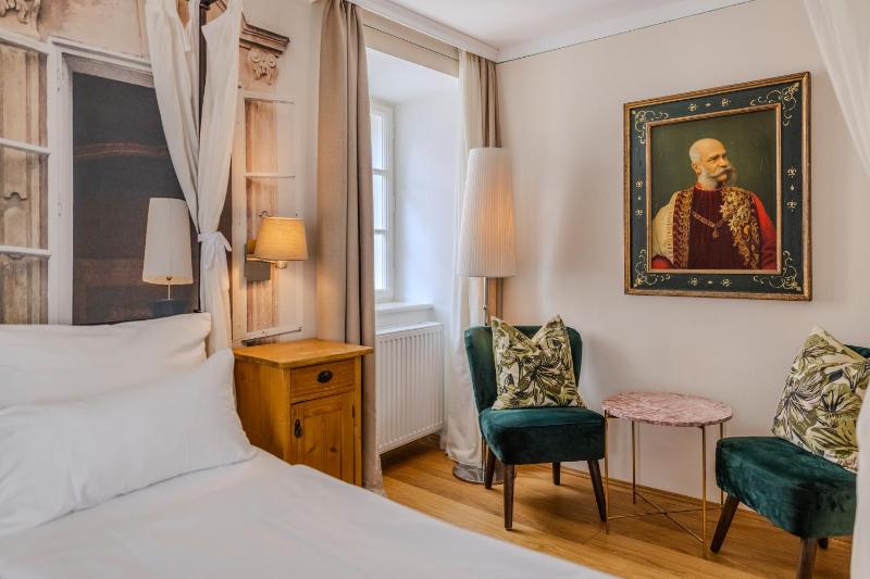 Double Room (1 Adult) image 4