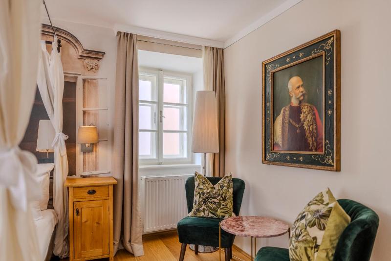 Double Room (1 Adult) image 3