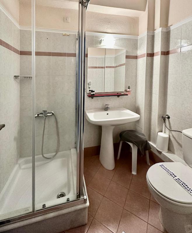 Double Room with Garden View image 1