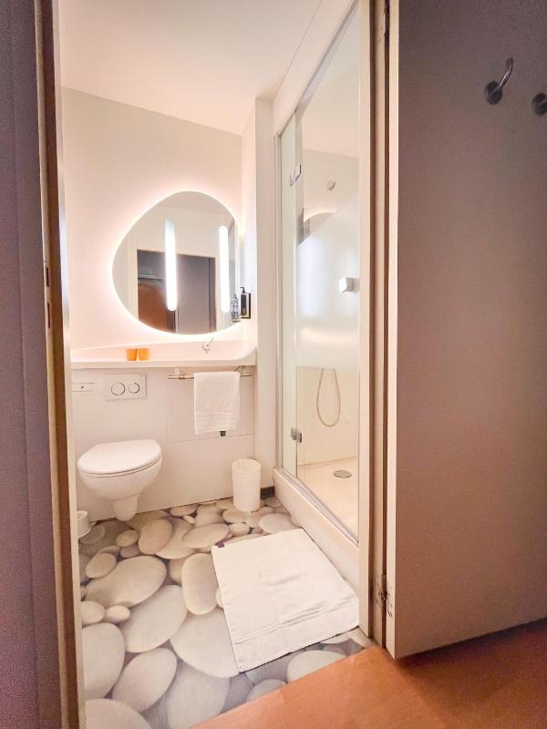 Standard Family Suite with Two Connecting Rooms image 2