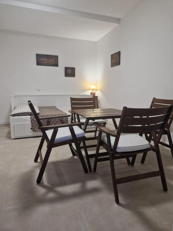 One-Bedroom Apartment with Terrace and Sea View image 4