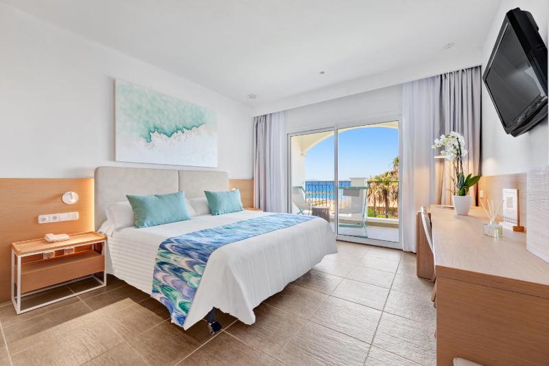 Twin Room with Sea View image 1