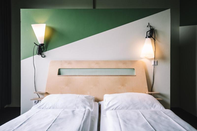 Quadruple Room image 3