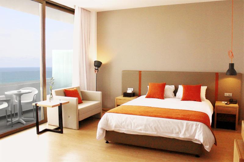 Superior Room with Sea View image 3