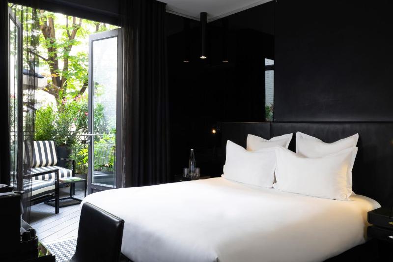 Superior Double Room with Terrace image 4