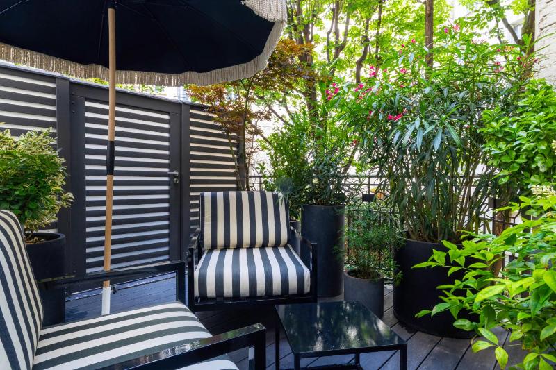 Superior Double Room with Terrace image 1