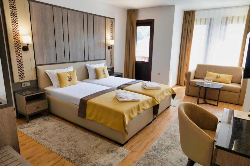 Double or Twin Room image 2