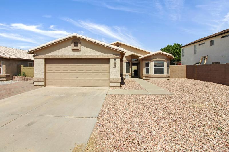 Dog Friendly Phoenix Home - Near Stadium & Westgate - image 24