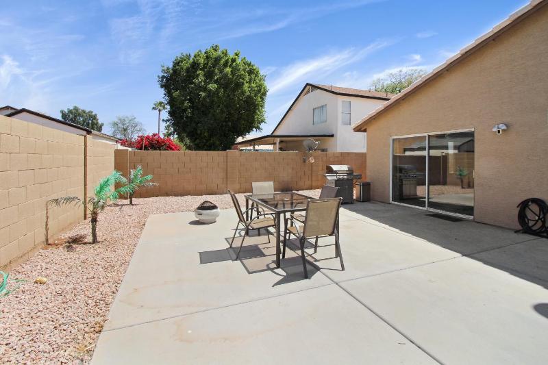Dog Friendly Phoenix Home - Near Stadium & Westgate - image 14