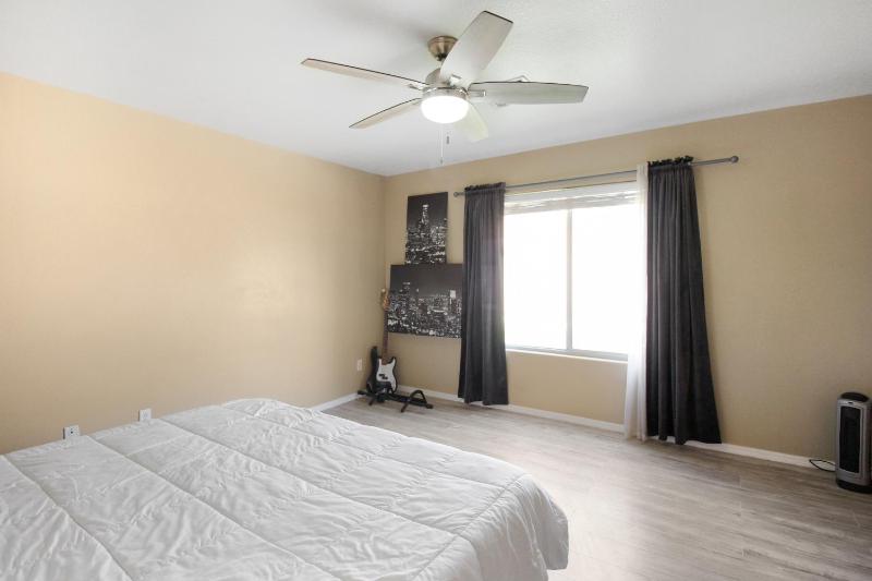 Dog Friendly Phoenix Home - Near Stadium & Westgate - image 22