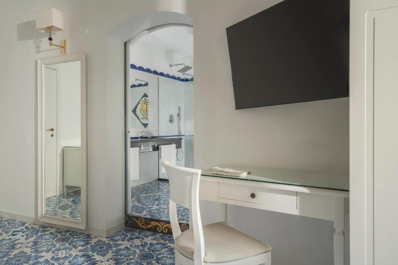 Triple Room image 3