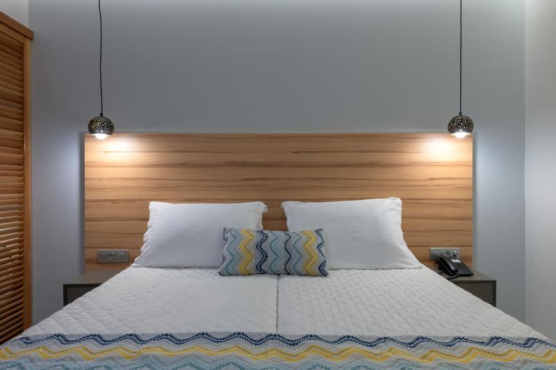 Superior Double Room with Sea View image 1