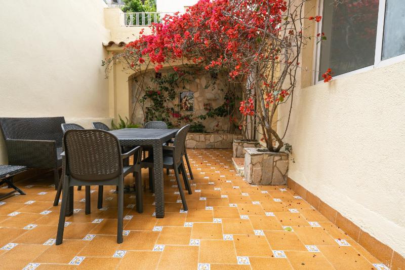 Two-Bedroom Apartment with Terrace (4-6 Adults) image 3