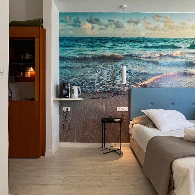 Studio with Sea View image 2