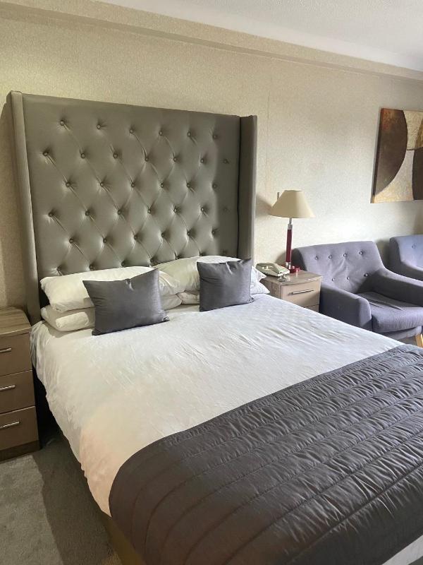 Superior Estuary Double or Twin Room image 3