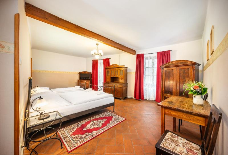 Comfort Triple Room image 4
