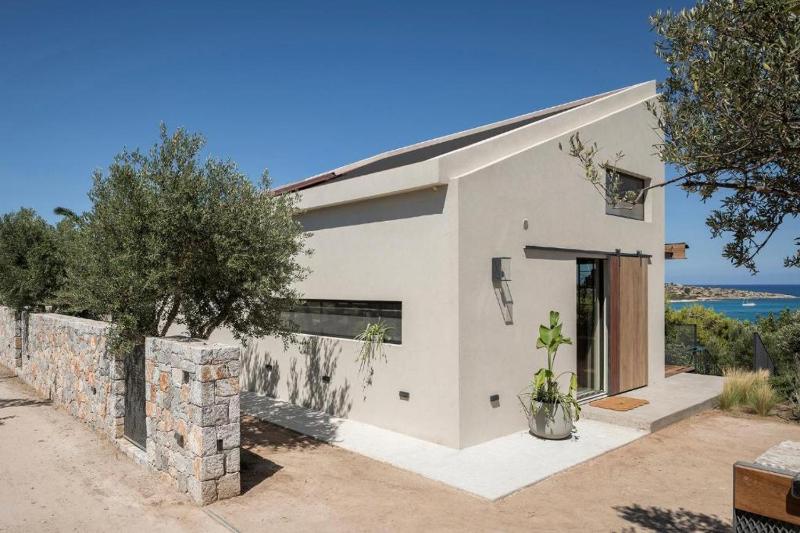 Villa with Sea View image 3