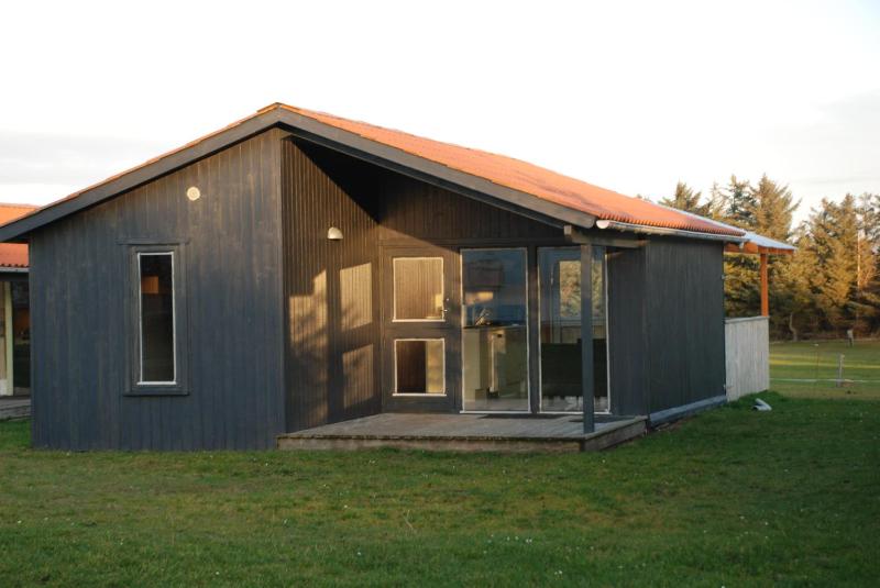 Two-Bedroom Bungalow with Shared Showers & Toilet image 1