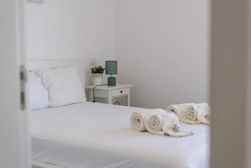 Garret - Faro Apartment by HD - image 21
