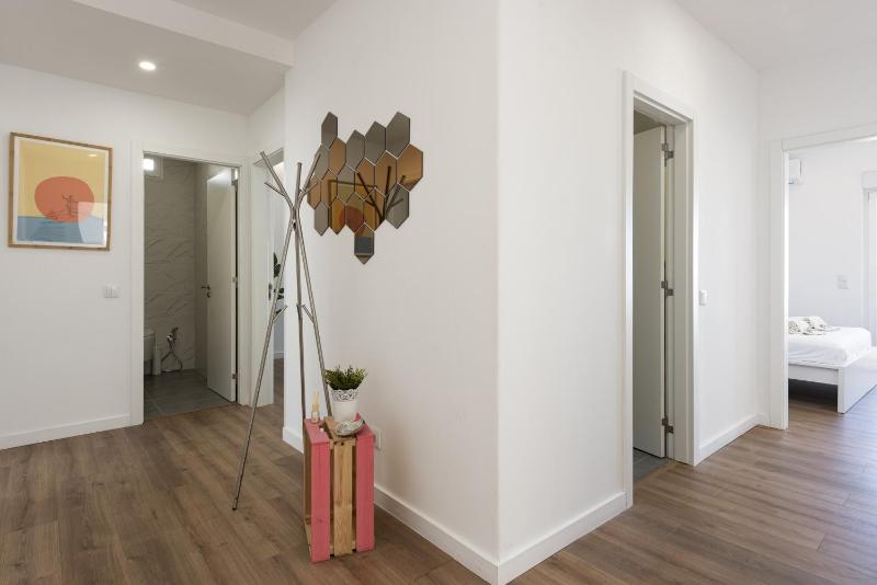 Garret - Faro Apartment by HD - image 17