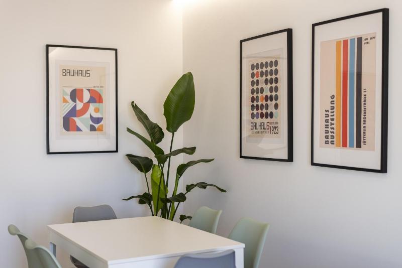 Garret - Faro Apartment by HD - image 10