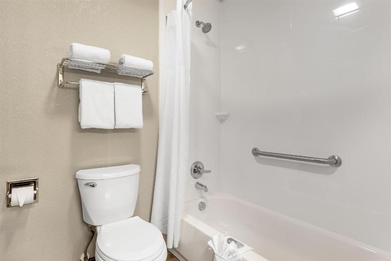 King Room image 3