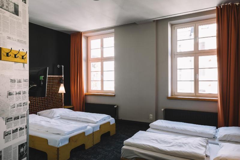 Quadruple Room image 3