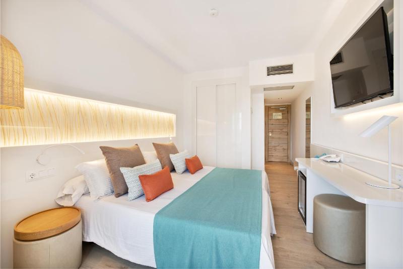 Double Room image 1