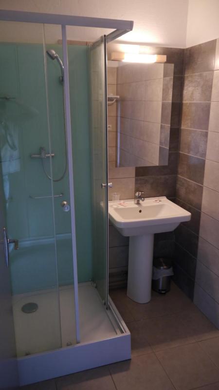 Superior Twin Room with Balcony image 2