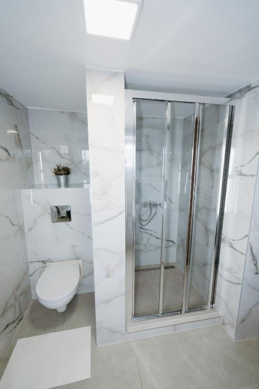 Two-Bedroom Apartment with Terrace image 4