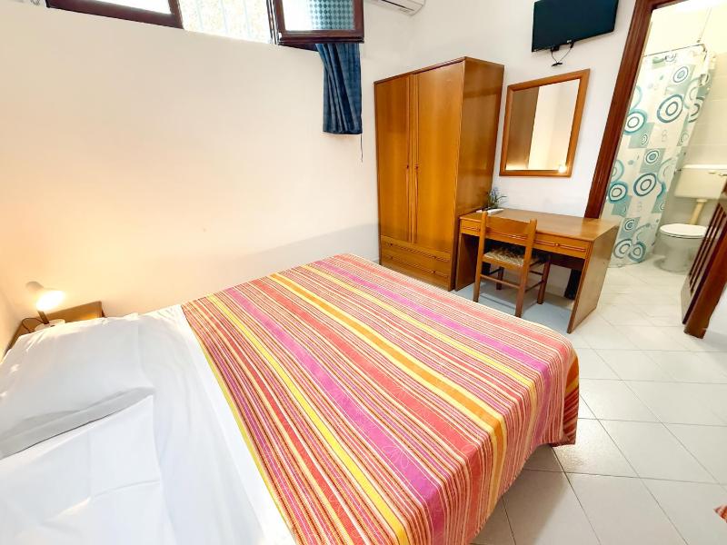 Hotel Villa Mena - image 11