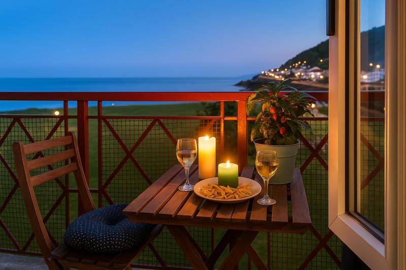 Two-Bedroom Deluxe Apartment with Ocean View image 4