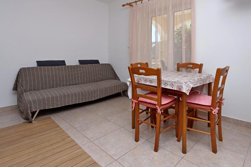 Apartments with WiFi Lopar Rab - 14804 - image 33
