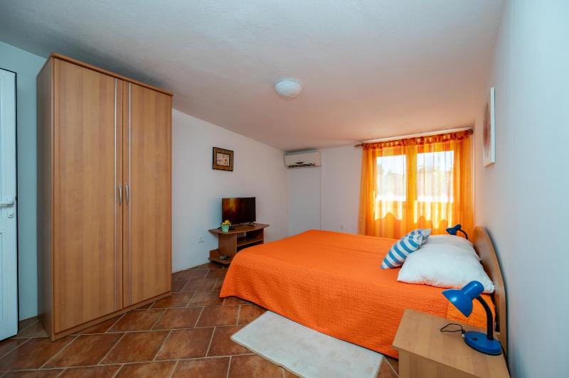 Apartments with parking space Pakostane Biograd - 22462 - image 23