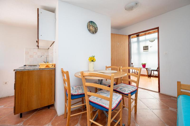 Apartments with parking space Pakostane Biograd - 22462 - image 27