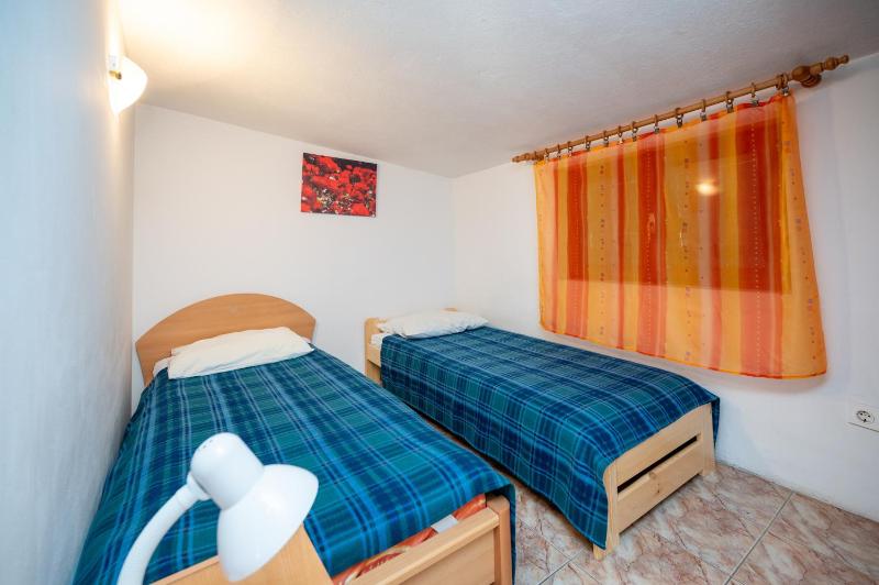 Apartments with parking space Pakostane Biograd - 22462 - image 26