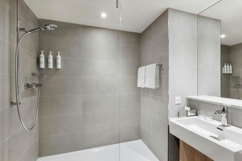 Junior Suite, 1 Bedroom Junior Suite, 1 King, Sofa bed image 3