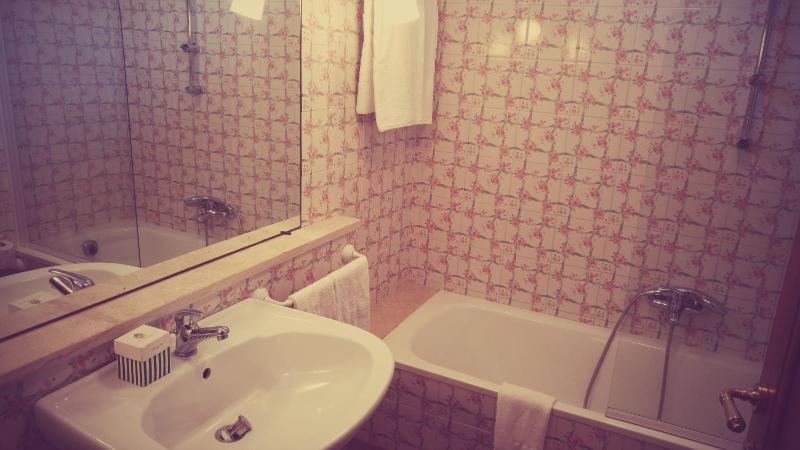 Family Suite with Garden View image 2