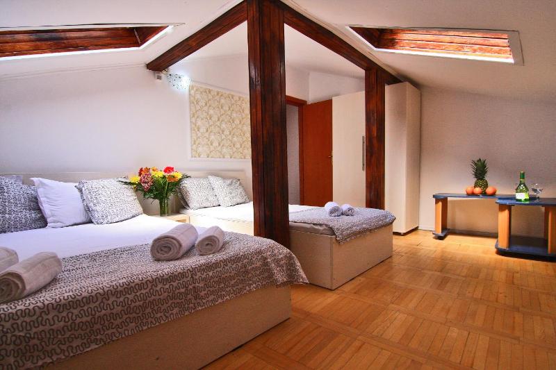 Nirvana Accommodation - image 10