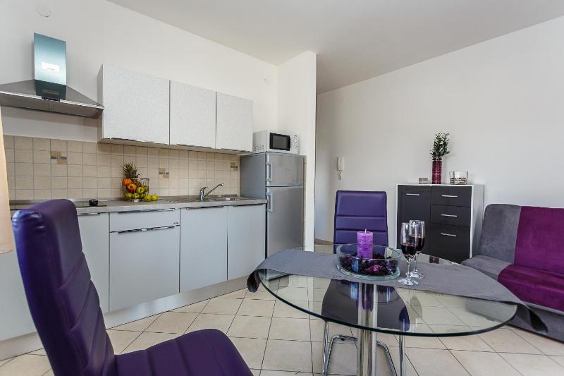 Superior One-Bedroom Apartment with Sea View and Balcony image 2