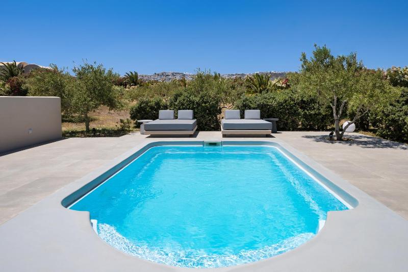 Exclusive 2-Bedroom Villa with private pool image 2